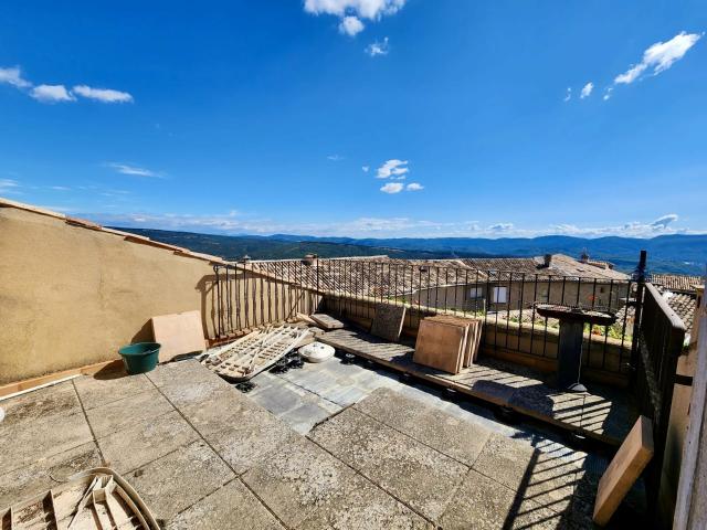 Maison vente à Apt, Viens