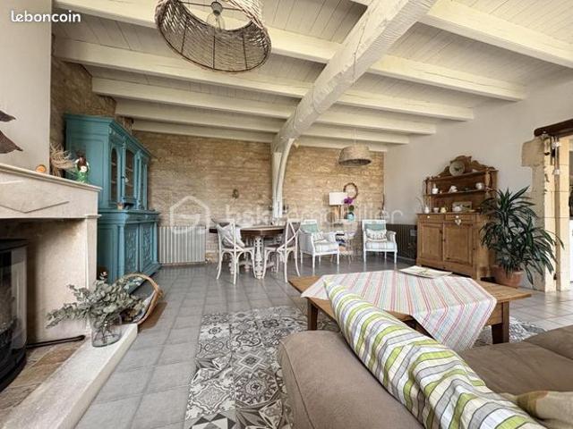 Maison vente à Saintes, Meursac