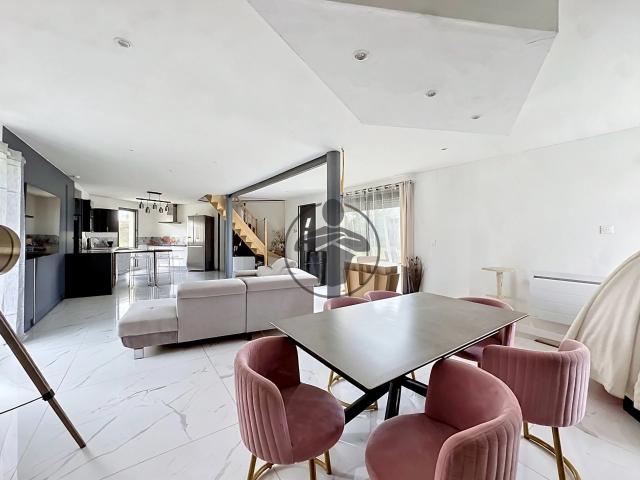 Maison vente à Saint-Quentin, Étreillers