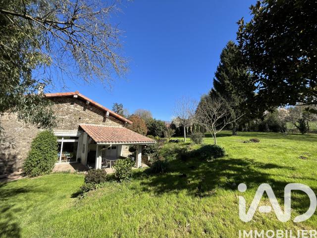 Maison vente à Confolens, Nouvelle-Aquitaine