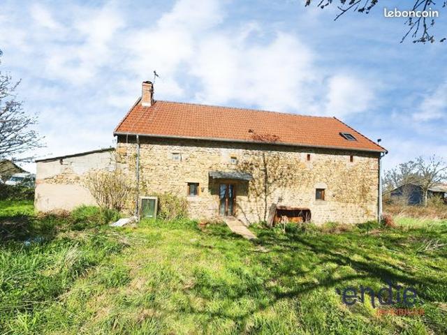 Maison vente à Saint-Amand-Montrond, La Celle