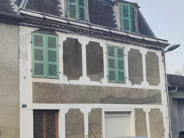 Maison vente à Oloron-Sainte-Marie, Sauveterre-de-béarn