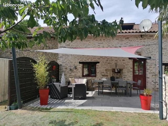 Maison vente à Bellac, Compreignac