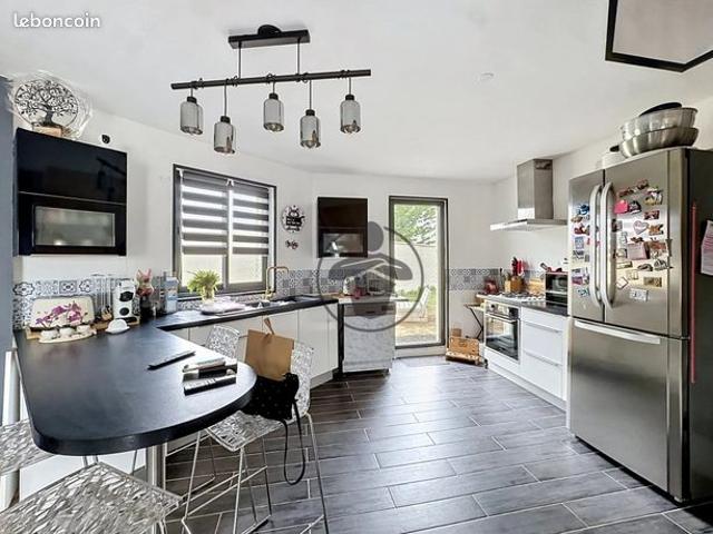 Maison vente à Saint-Quentin, Étreillers