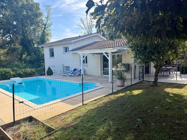 Maison vente à Arcachon, Salles