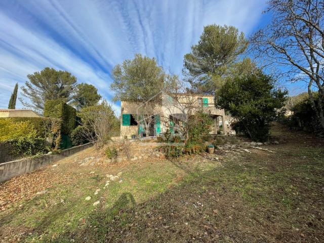 Maison vente à Le Tholonet, Palette