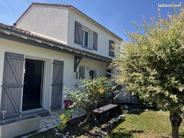 Maison vente à Nantes, Montbert