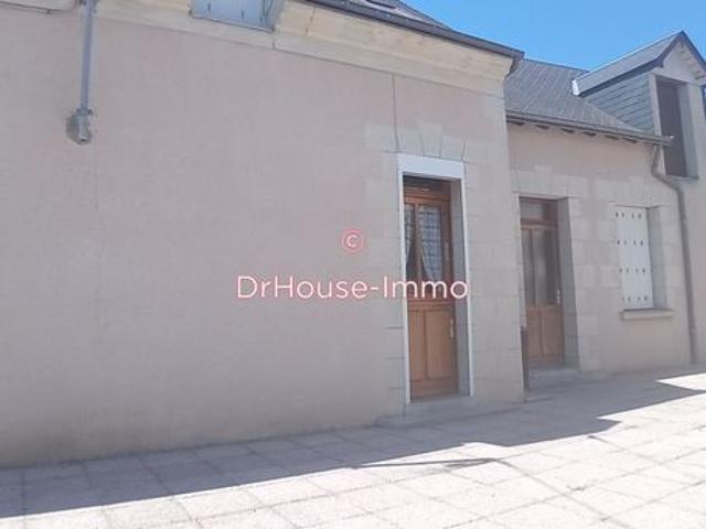Maison vente à Chinon, Hommes