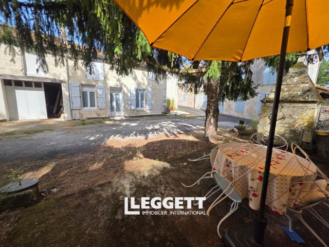 Maison vente à Angoulême, Charras