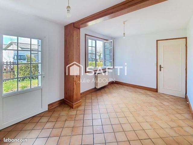 Maison vente à Saint-Jean-d'Angély, Matha
