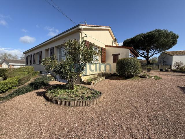Maison vente à La Roche-sur-Yon, Montaigu