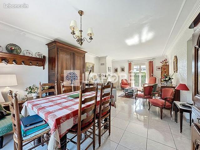 Maison vente à Rouen, Bonsecours