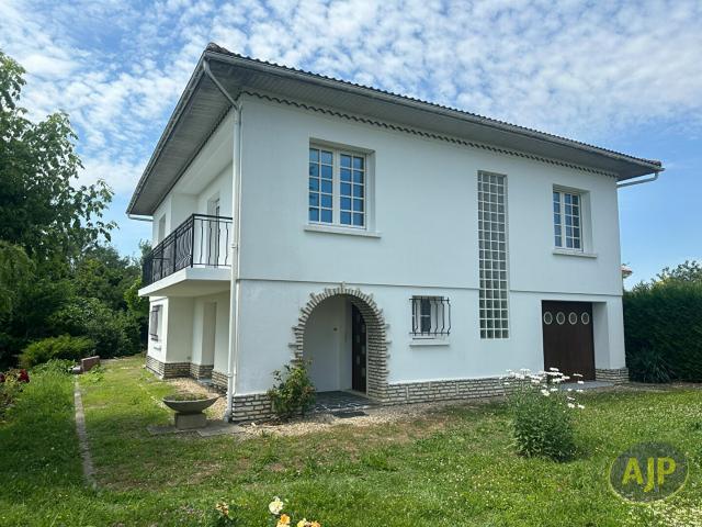 Maison vente à Pons, La Croix Chaillebourg