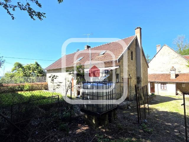 Maison vente à Laon, Bourg-et-comin