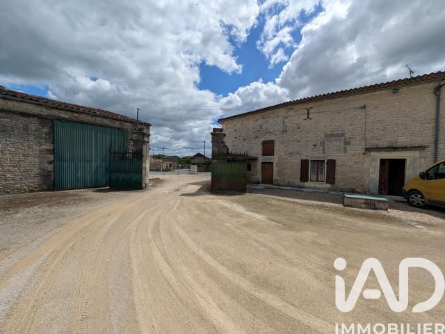 Maison vente à Cognac, Echallat