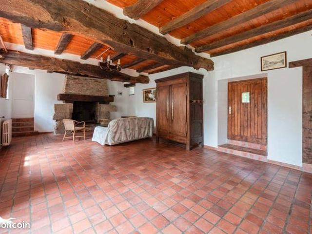Maison vente à Guingamp, Bretagne