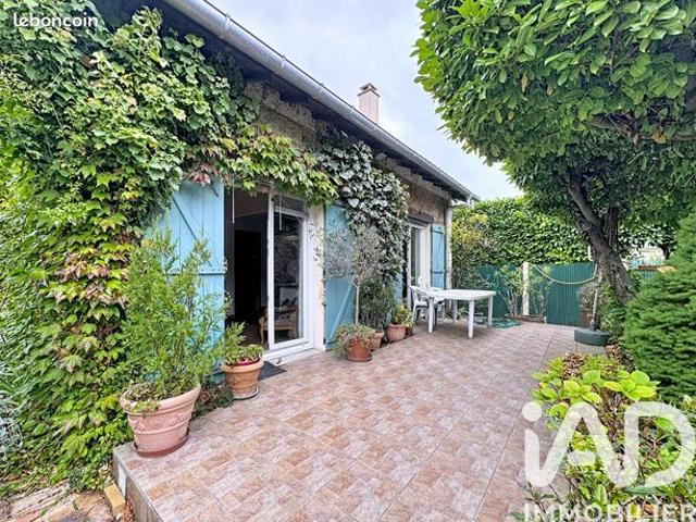 Maison vente à Saint-Germain-en-Laye, Le Mesnil-le-roi
