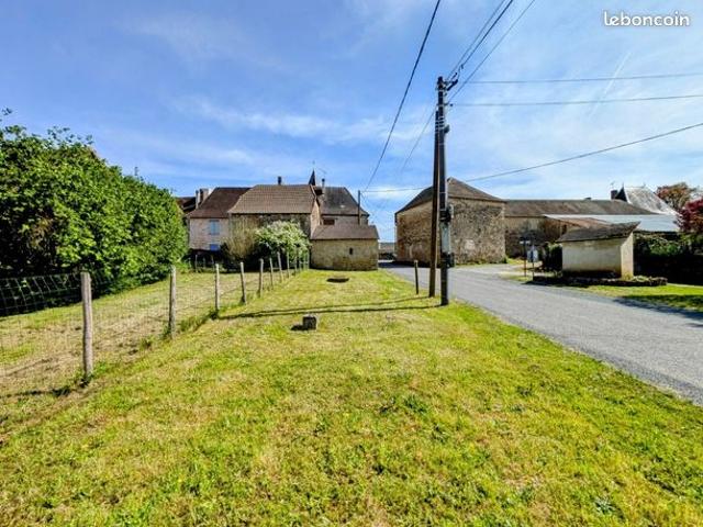 Maison vente à Nontron, Cherveix-cubas