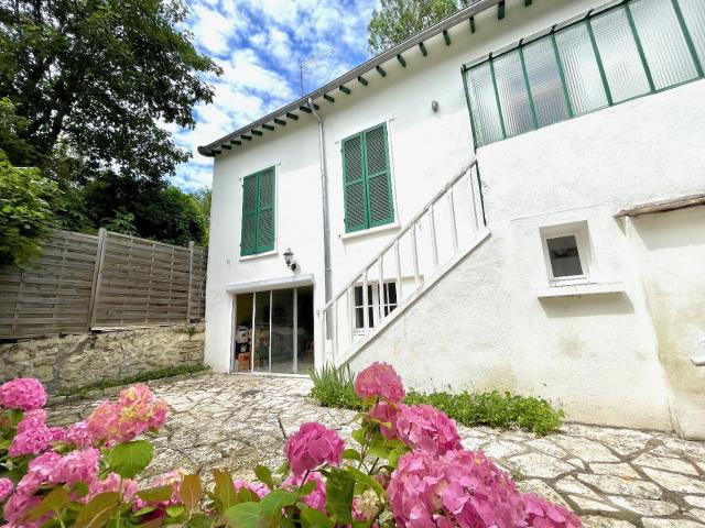 Maison vente à Nanterre, Saint-cloud