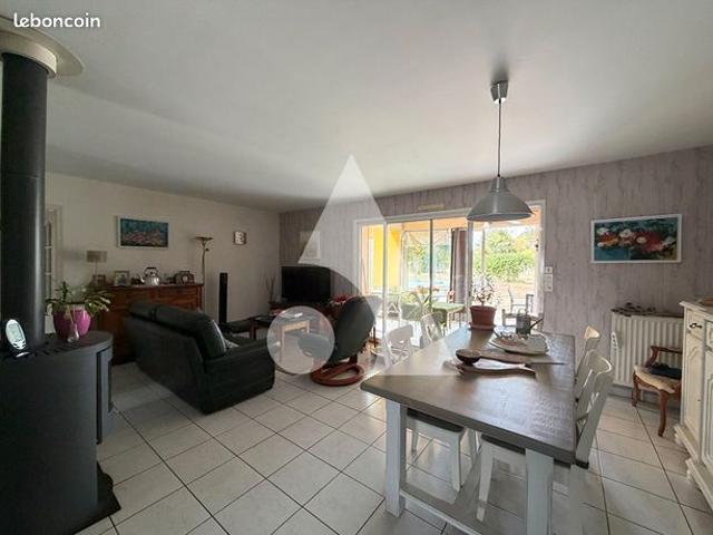 Maison vente à Frontenay-Rohan-Rohan, Deux-Sèvres