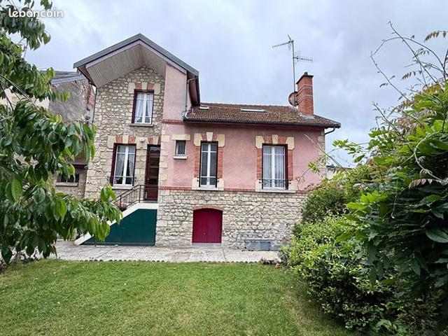 Maison vente à Reims, Fismes
