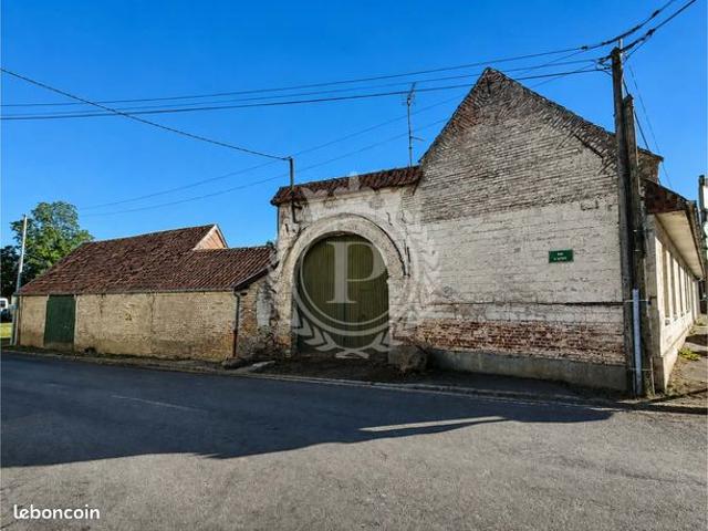 Maison vente à Arras, Pommier