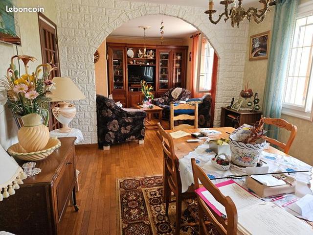 Maison vente à Montmorillon, Mauprévoir