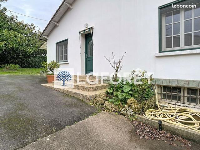 Maison vente à Fontenay-le-Comte, La Châtaigneraie