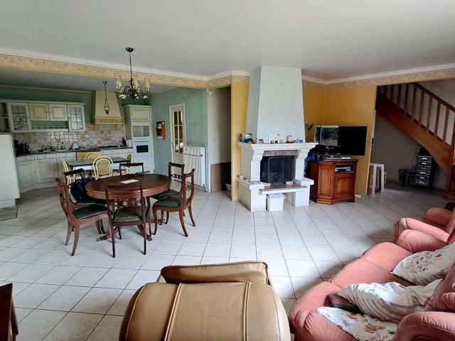 Maison vente à France métropolitaine, Changé