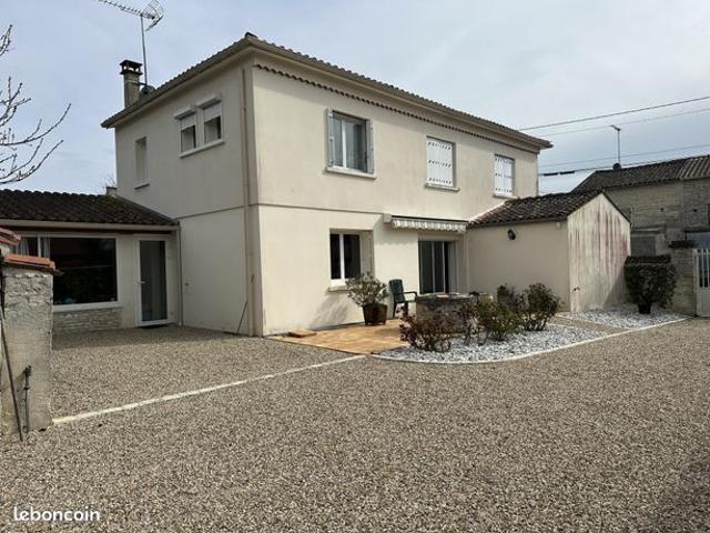 Maison vente à Cognac, Houlette