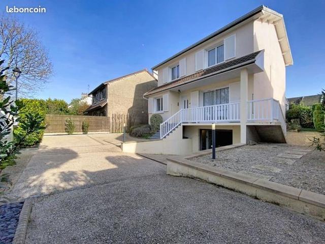 Maison vente à Versailles, Guyancourt