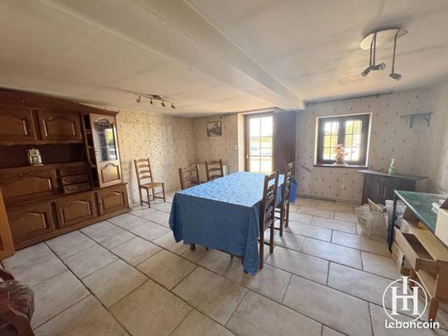 Maison vente à Saint-Amand-Montrond, Bessais-le-fromental