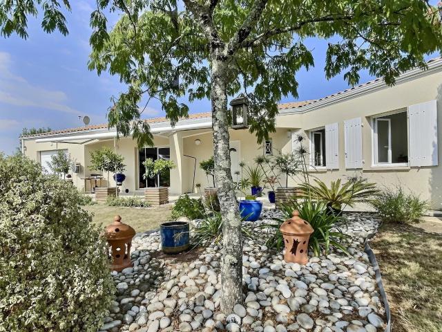 Maison vente à Saintes