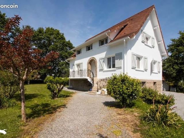 Maison vente à Oloron-Sainte-Marie, Burgaronne