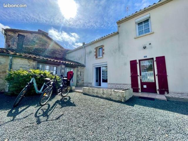 Maison vente à Fontenay-le-Comte, Saint-juire-champgillon