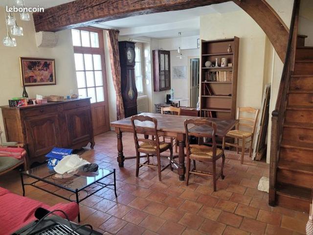 Maison vente à Auxerre, Vermenton