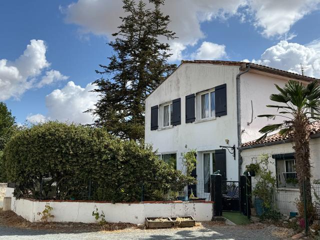 Maison vente à La Revêtizon, Saint-Pierre-d'Amilly