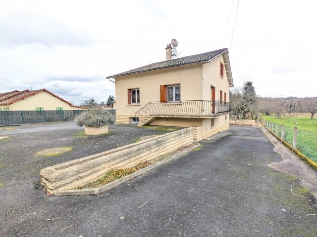 Maison vente à La Guillotière, Civaux