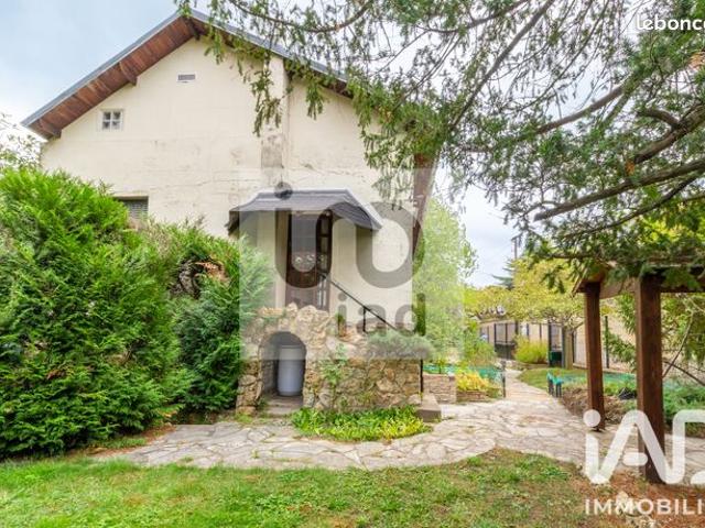 Maison vente à Saint-Germain-en-Laye, Le Vésinet