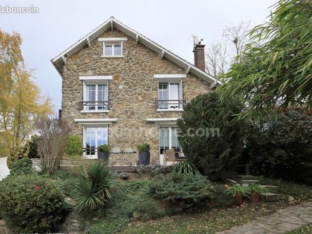 Maison vente à Pontoise, Mériel