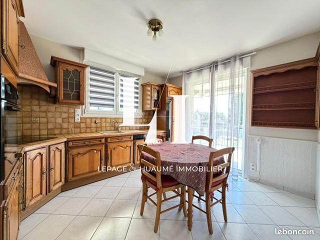Maison vente à Château-Gontier, Meslay-du-maine