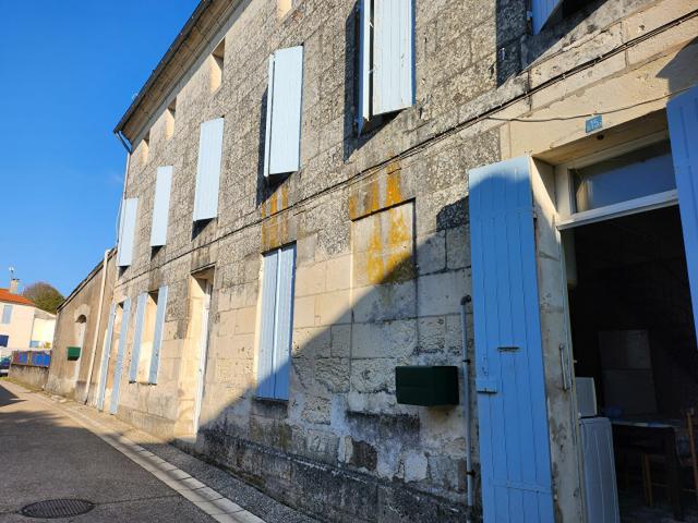 Maison vente à France métropolitaine, Saint-fort-sur-gironde