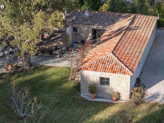 Maison vente à Aix-en-Provence, Vauvenargues