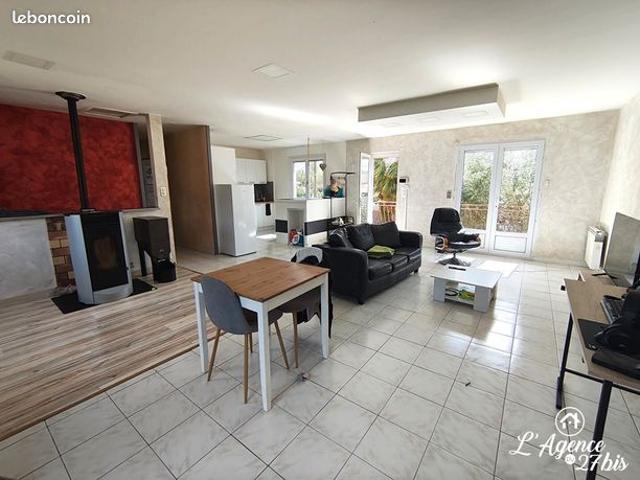 Maison vente à Azay-le-Brûlé, Deux-Sèvres
