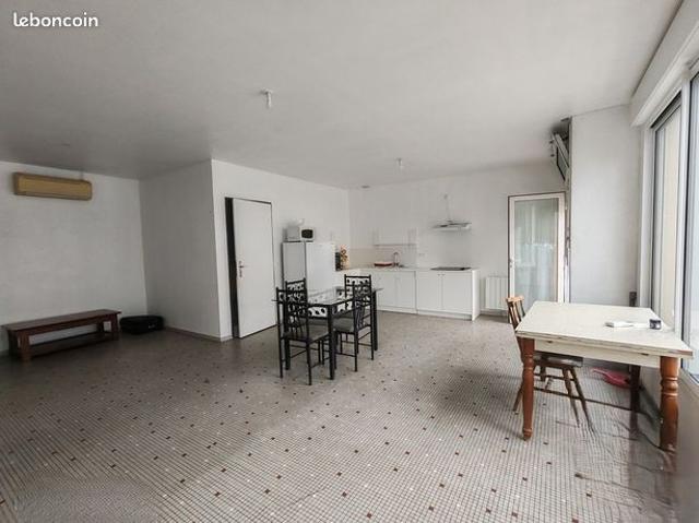 Maison vente à Fontenay-le-Comte, Champagné-les-marais