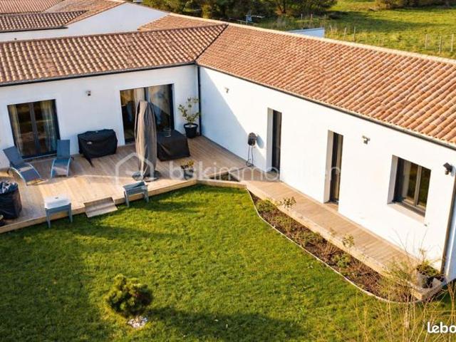 Maison vente à Surgères, Charente-Maritime