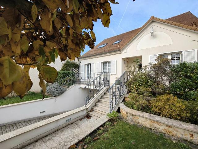 Maison vente à Versailles, Les Clayes-sous-bois