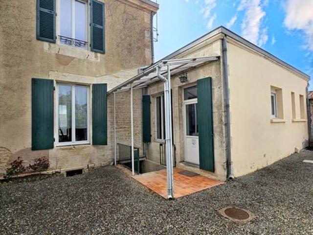 Maison vente à Fontenay-le-Comte, Champagné-les-marais