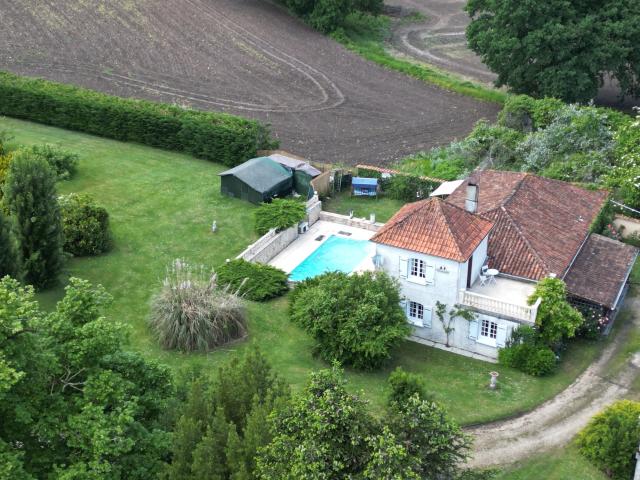Maison vente à Angoulême, Charmant