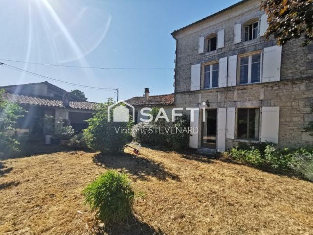 Maison vente à Confolens, Luxé